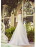 Long Sleeves Ivory Lace Organza Light Wedding Dress Long Sleeves Ivory Lace Organza Light Wedding Dress
